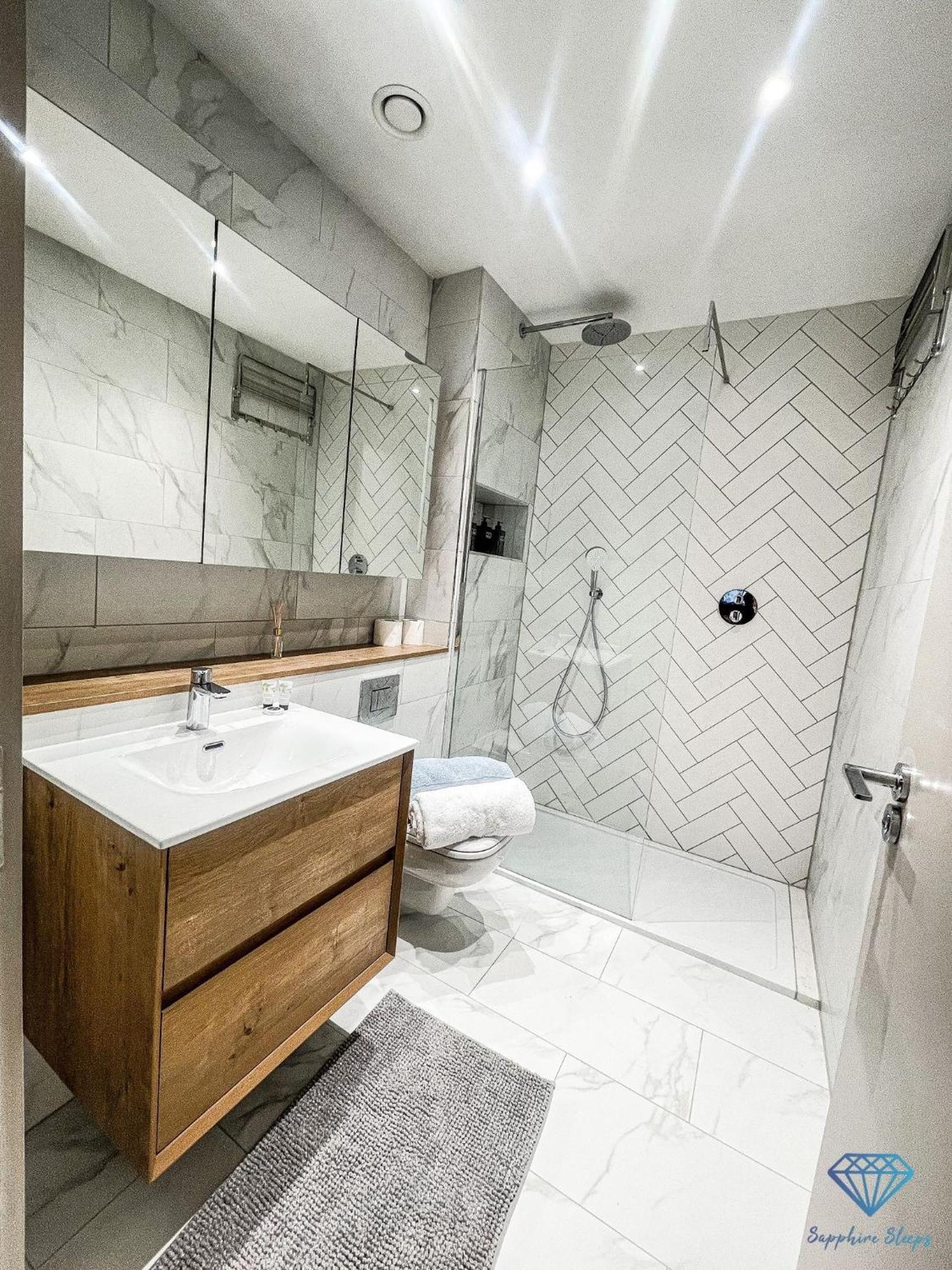 M1 City Centre 3 Bed 3 Bath Luxe Penthouse Manchester Extérieur photo